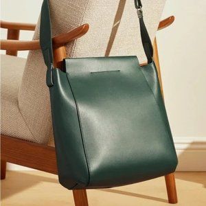 Everlane The Form Bag